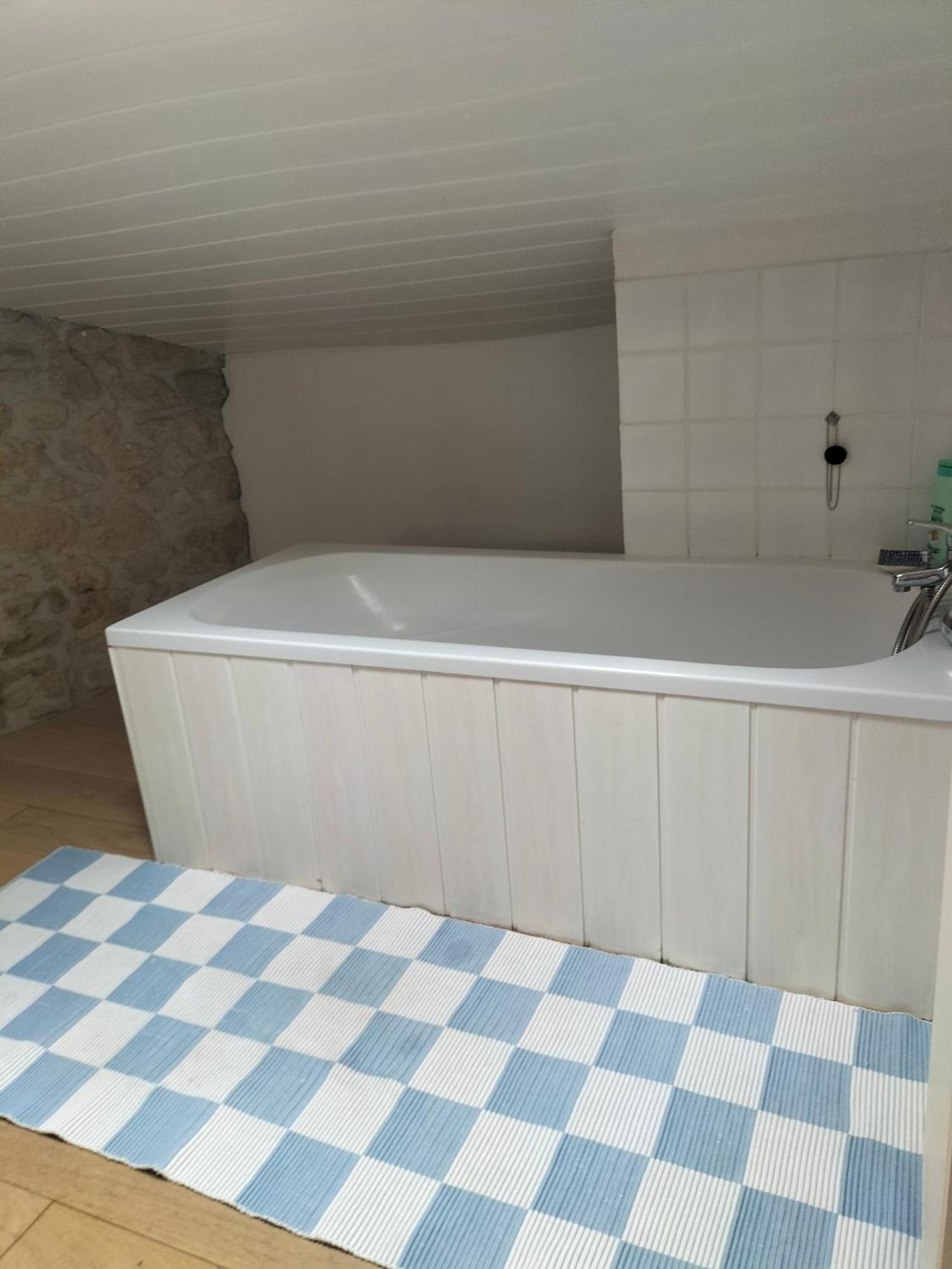 Chambres 2 Personnes Dans Notre Maison Girondine Saint-Martin-de-Lerm Bagian luar foto